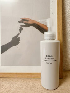 【プチプラ】無印良品|薬用美白ボディジェルの効果とおすすめの使い方について徹底レビュー!のイメージ画像